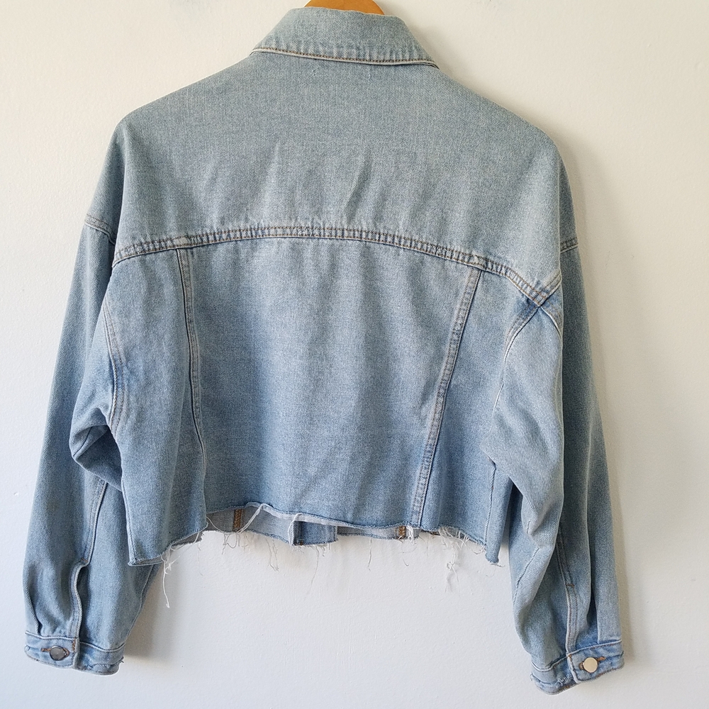Modern Citizen Cropped Boxy Raw Hem Blue Light Wash Jacket Size Large - Picture 7 of 10